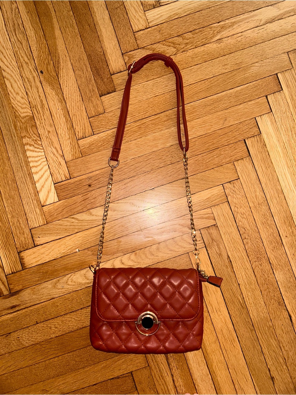 Crossbody Shoulder Bag with Gold Chain